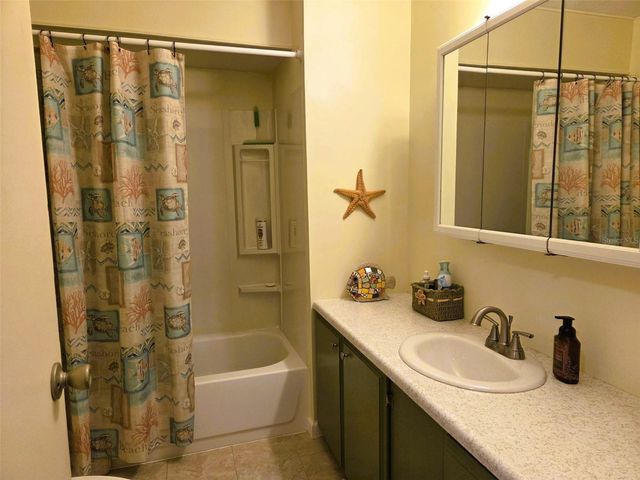 3383 OAKWOOD BOULEVARD N, Sarasota, FL 34237