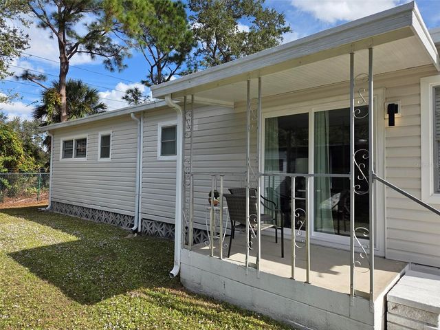 3383 OAKWOOD BOULEVARD N, Sarasota, FL 34237