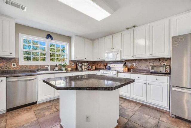 1307 Regatta Way, Mcdonough, GA 30252