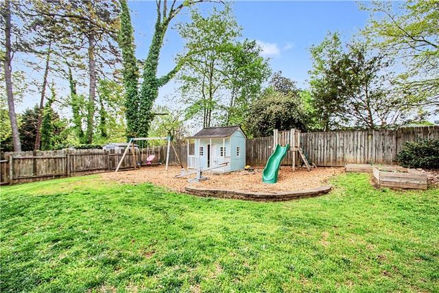 2198 Whitehall Drive NE, Marietta, GA 30066