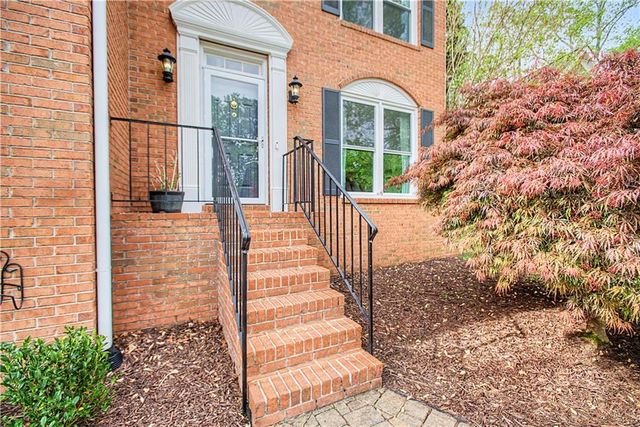 2198 Whitehall Drive NE, Marietta, GA 30066