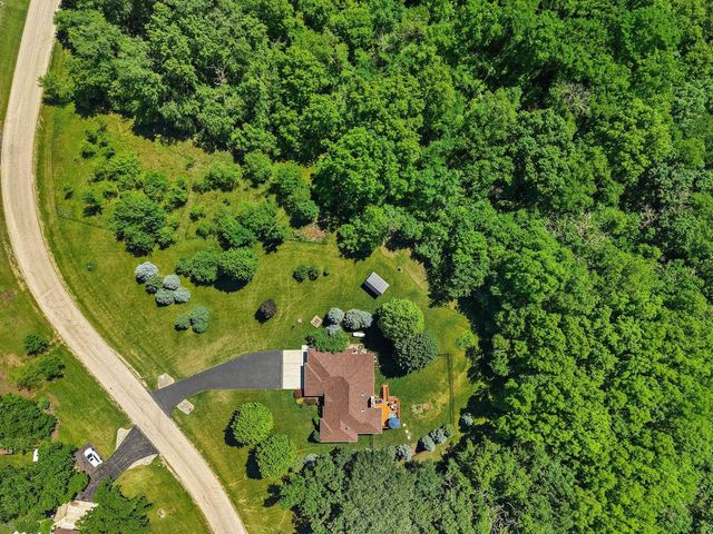 W1199 Proverbs Pass, Albany, WI 53502