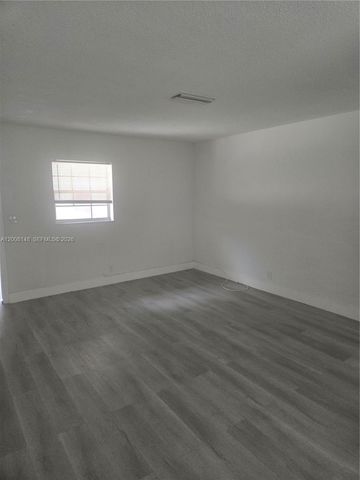 4090 NW 31st Ter 3, Lauderdale Lakes, FL 33309
