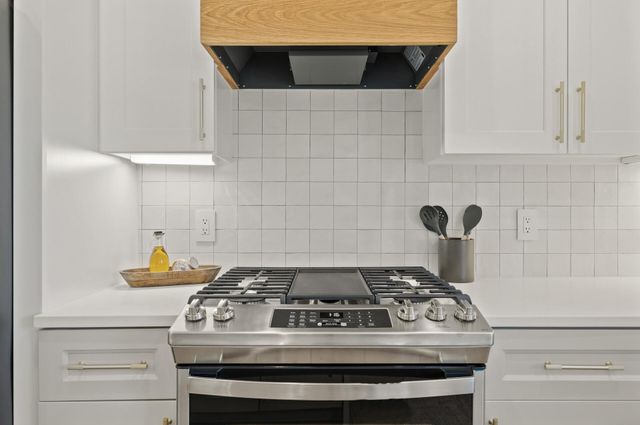 9998 14th Circle NE, Saint Michael, MN 55376