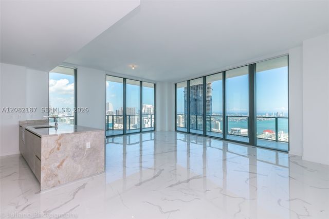 1300 S Miami Ave PH5101, Miami, FL 33130