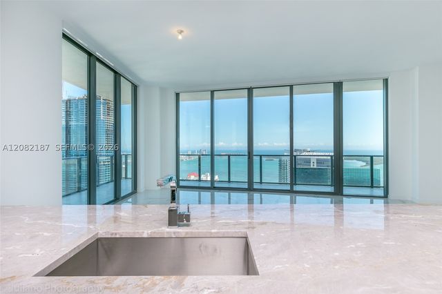 1300 S Miami Ave PH5101, Miami, FL 33130