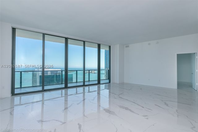 1300 S Miami Ave PH5101, Miami, FL 33130
