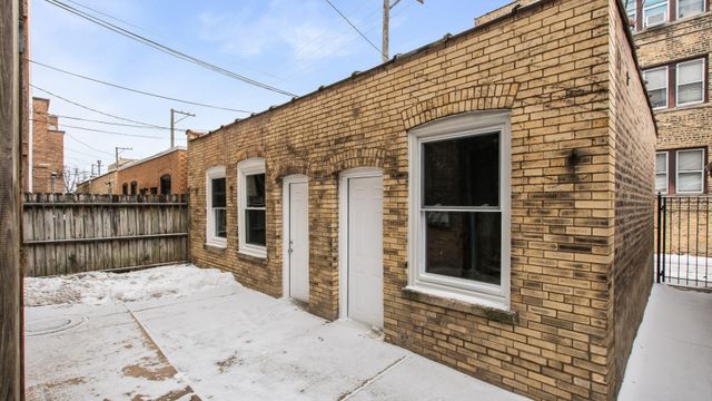 5637 N Christiana Avenue, Chicago, IL 60659
