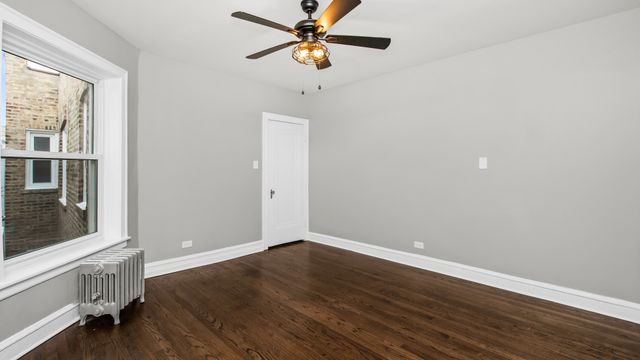 5637 N Christiana Avenue, Chicago, IL 60659