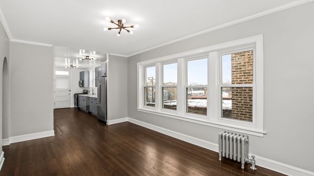 5637 N Christiana Avenue, Chicago, IL 60659