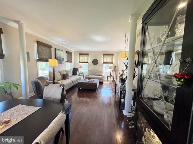 3 BARLEYCORN DR, Broomall, PA 19008