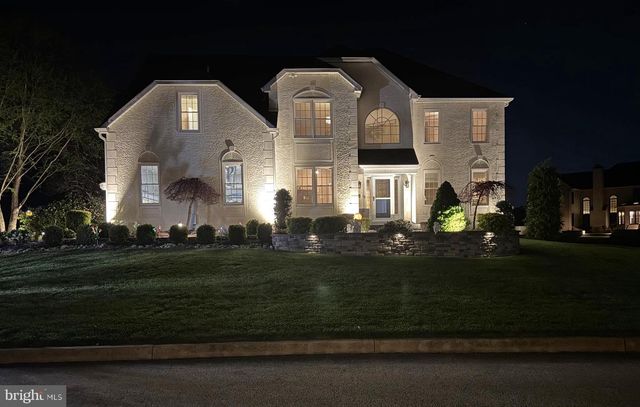 3 BARLEYCORN DR, Broomall, PA 19008