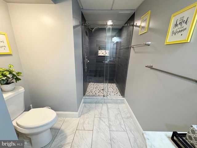3 BARLEYCORN DR, Broomall, PA 19008