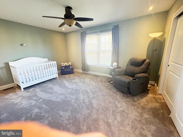 3 BARLEYCORN DR, Broomall, PA 19008