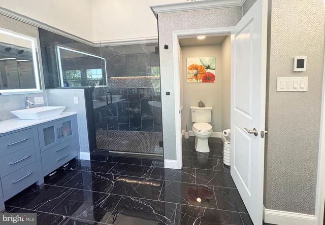 3 BARLEYCORN DR, Broomall, PA 19008