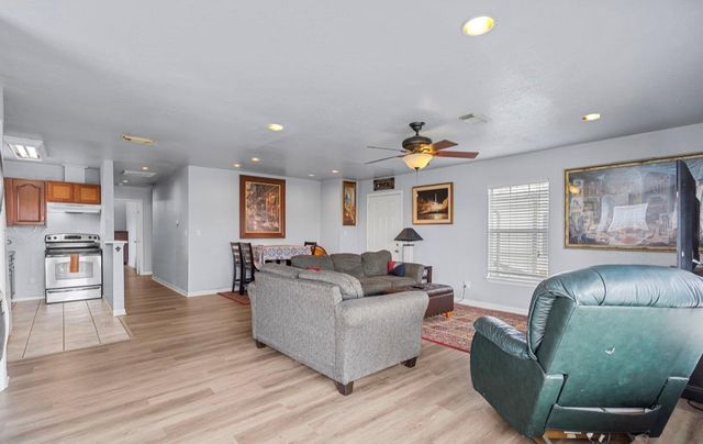 620 6th Street, Dickinson, TX 77539