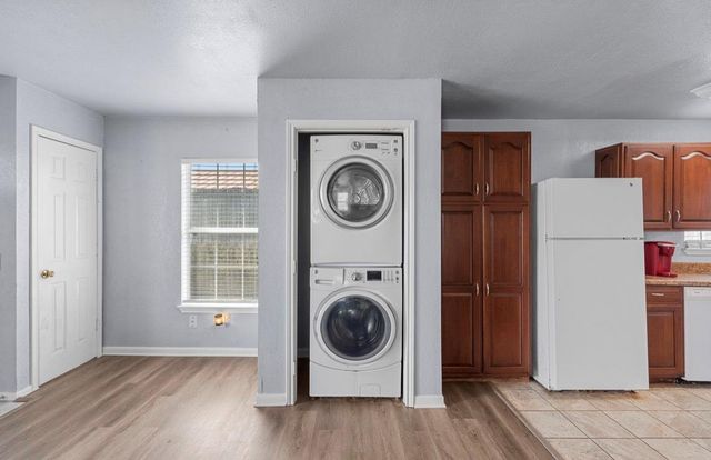 620 6th Street, Dickinson, TX 77539