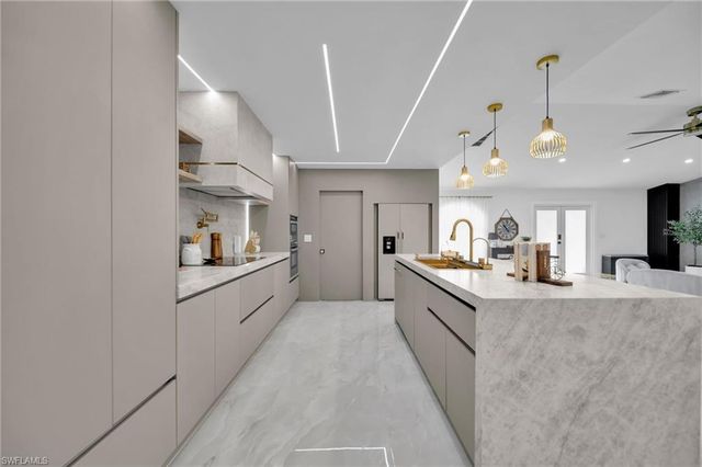 145 SE 17th ST, Cape Coral, FL 33990