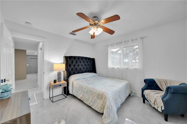 145 SE 17th ST, Cape Coral, FL 33990