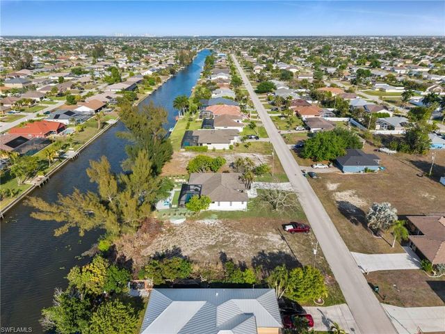 145 SE 17th ST, Cape Coral, FL 33990