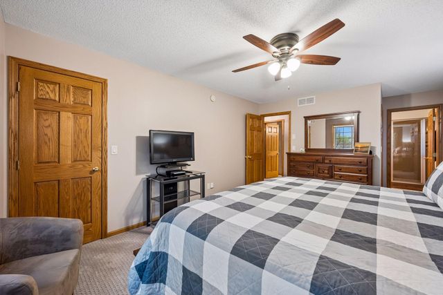 1908 Prairie Hill Road, Saint Cloud, MN 56301