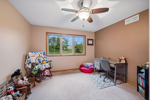 1908 Prairie Hill Road, Saint Cloud, MN 56301