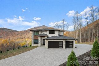 22 Chesten Mountain Drive, Asheville, NC 28803