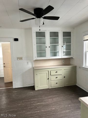 3105 Roanoke Avenue, Cleveland, OH 44109