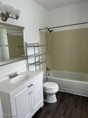 3105 Roanoke Avenue, Cleveland, OH 44109