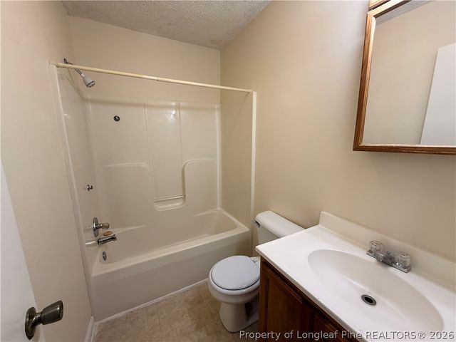 713 North Street D, Fayetteville, NC 28301