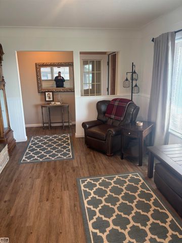 1847 S Parker Street, Marine City, MI 48039