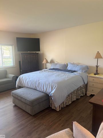 1847 S Parker Street, Marine City, MI 48039