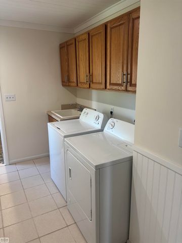 1847 S Parker Street, Marine City, MI 48039