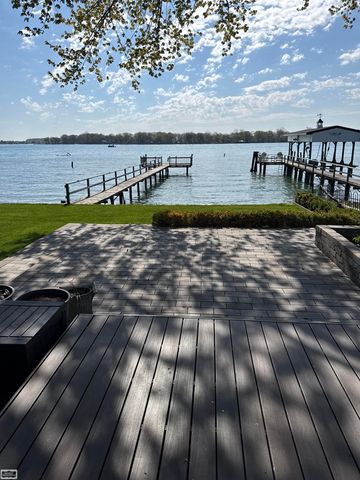 1847 S Parker Street, Marine City, MI 48039
