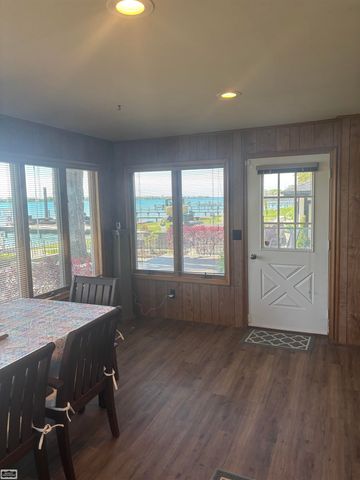 1847 S Parker Street, Marine City, MI 48039