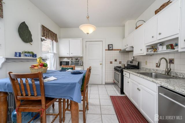 107 Market Street, Perth Amboy, NJ 08861