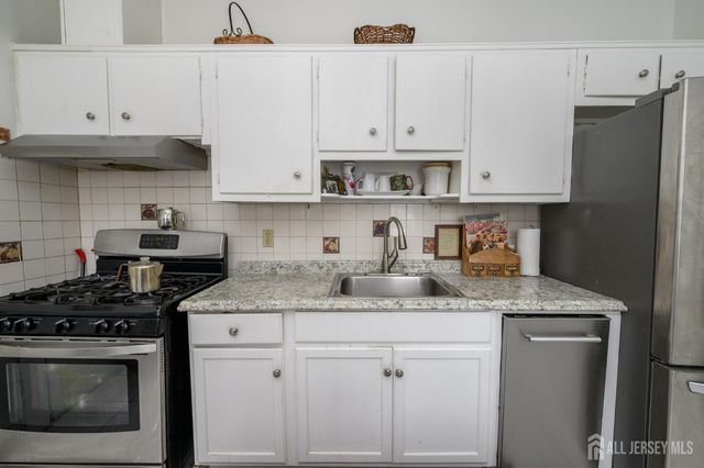 107 Market Street, Perth Amboy, NJ 08861