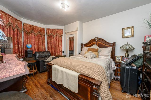 107 Market Street, Perth Amboy, NJ 08861