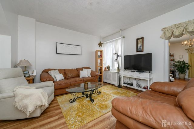 107 Market Street, Perth Amboy, NJ 08861