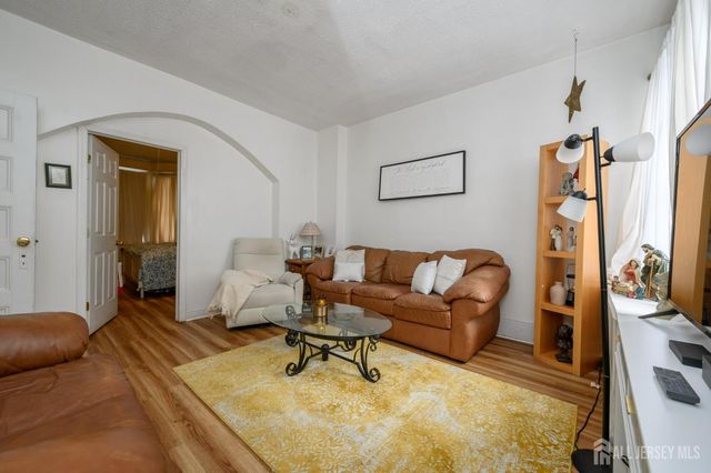 107 Market Street, Perth Amboy, NJ 08861