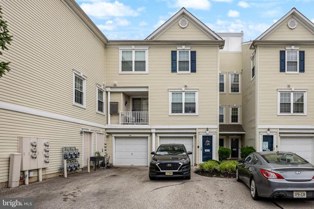 5801 RIVERFRONT DR, Palmyra, NJ 08065