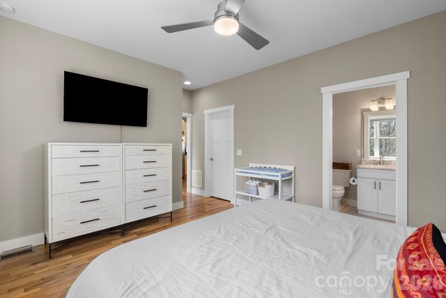 55 Vandalia Avenue, Asheville, NC 28806