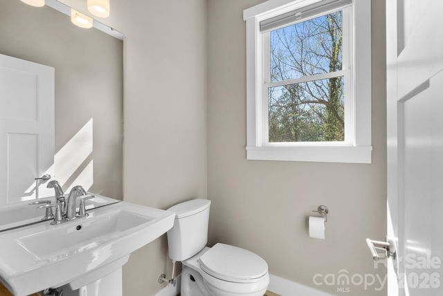 55 Vandalia Avenue, Asheville, NC 28806