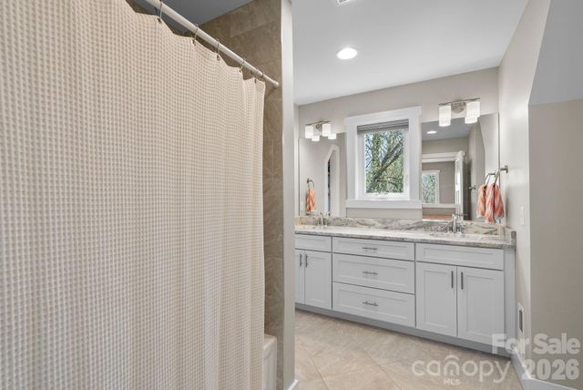 55 Vandalia Avenue, Asheville, NC 28806