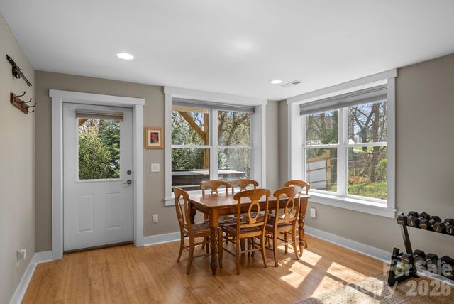 55 Vandalia Avenue, Asheville, NC 28806