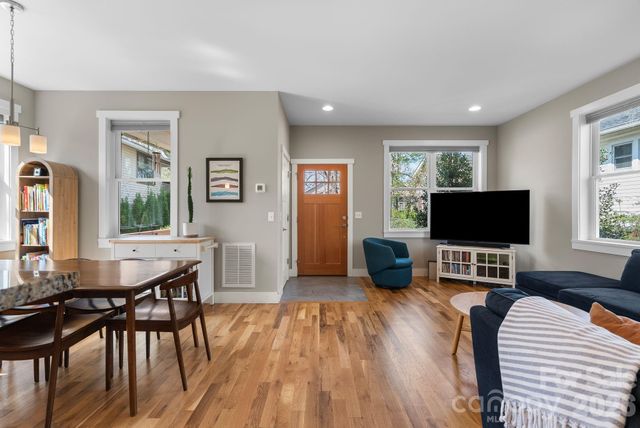 55 Vandalia Avenue, Asheville, NC 28806