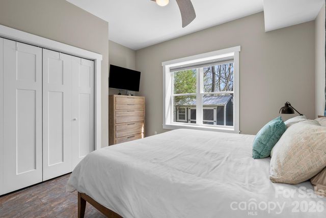 55 Vandalia Avenue, Asheville, NC 28806