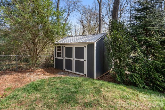 55 Vandalia Avenue, Asheville, NC 28806