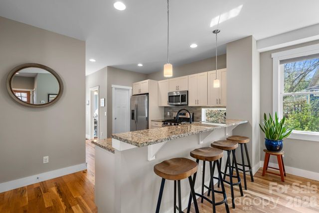 55 Vandalia Avenue, Asheville, NC 28806