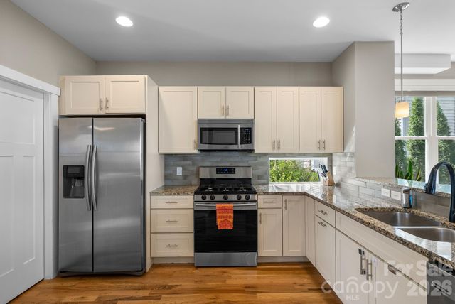 55 Vandalia Avenue, Asheville, NC 28806